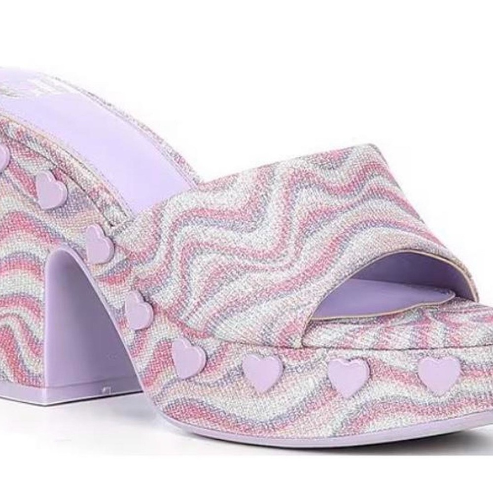 The CUTEST Women's Heart-Embellished Platform Heels